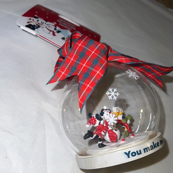 DISNEY Holiday Lodge Minnie Mouse & Daisy Duck Glass Ornament - Picture 2 of 14